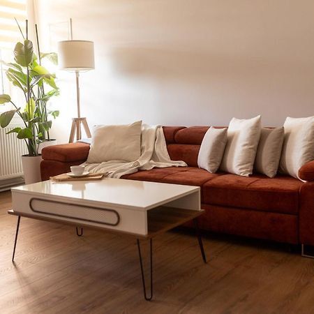 Bleyer Haus Central Apartment Oradea Eksteriør bilde