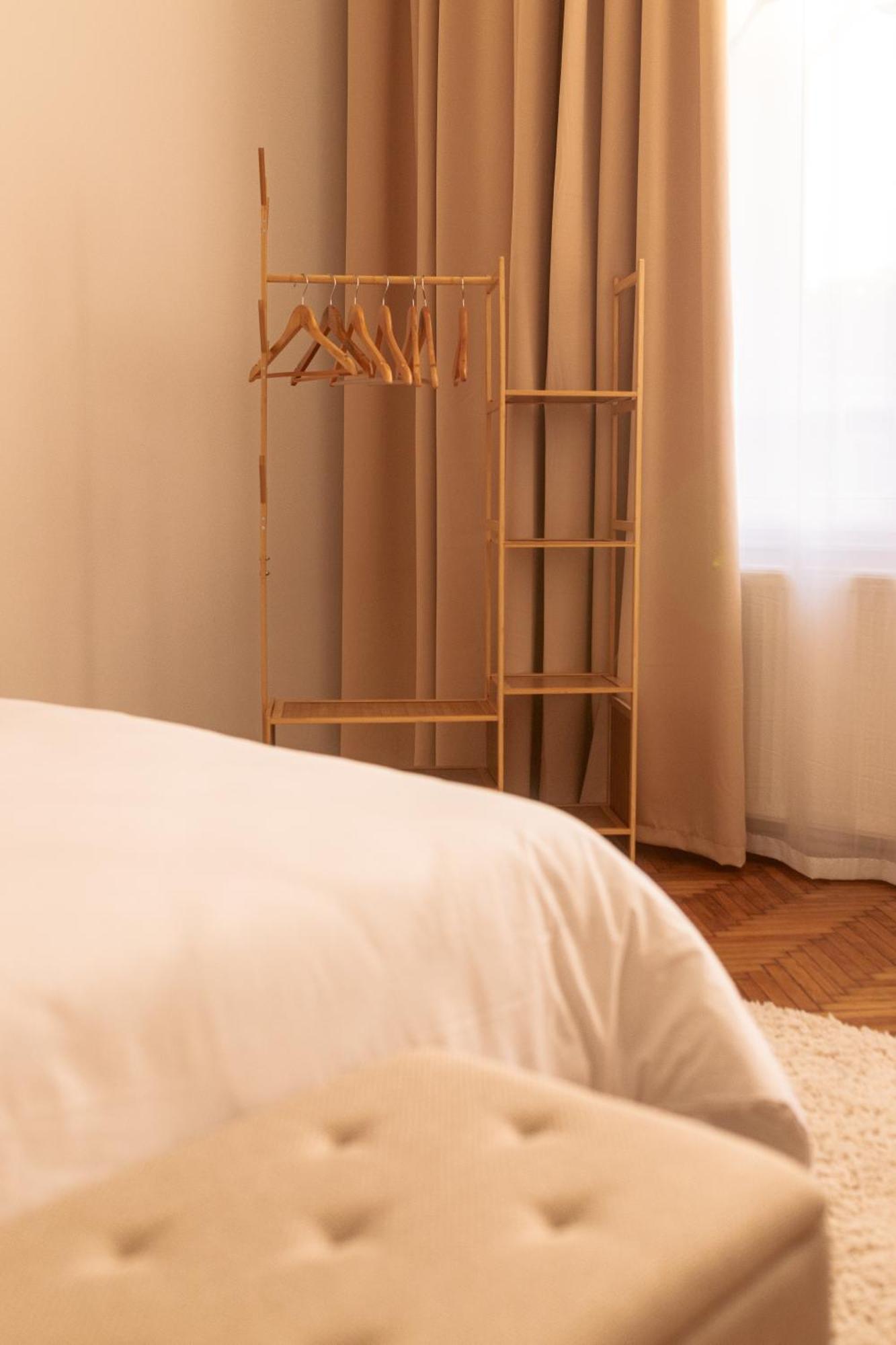 Bleyer Haus Central Apartment Oradea Eksteriør bilde
