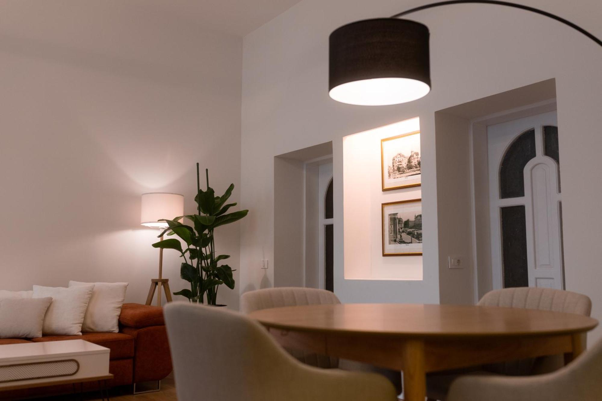 Bleyer Haus Central Apartment Oradea Eksteriør bilde